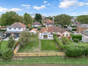 Photo 27- click for photo gallery